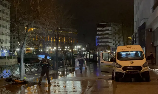 Eskişehir’de cinayet ve yaralama şüphelisi 3 kişi tutuklandı Eskişehir’de cinayet ve yaralama şüphelisi 3 kişi tutuklandı