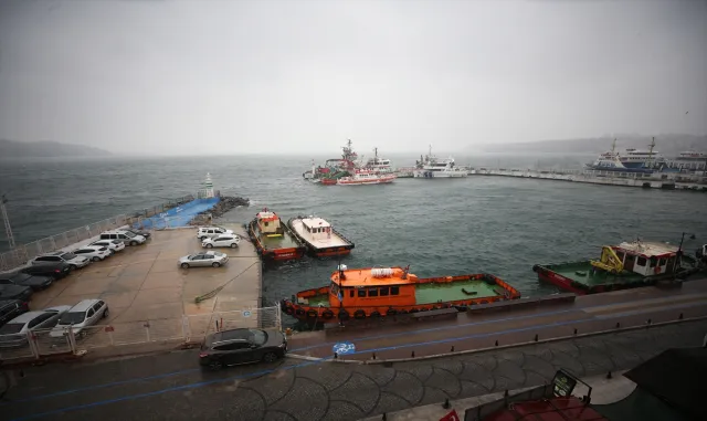 GÜNCELLEME - Çanakkale Boğazı’nda feribot seferleri yeniden başladı GÜNCELLEME - Çanakkale Boğazı’nda feribot seferleri yeniden başladı