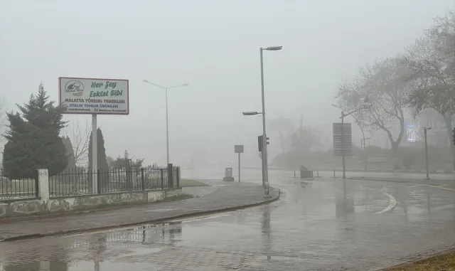 Malatya’da sis etkili oluyor Malatya’da sis etkili oluyor