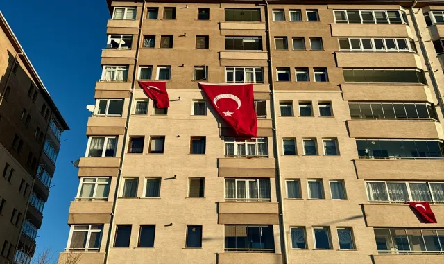 Şehit Sözleşmeli Er Muhammed Tunahan Evcin’in cenazesi Eskişehir’e getirildi Şehit Sözleşmeli Er Muhammed Tunahan Evcin’in cenazesi Eskişehir’e getirildi