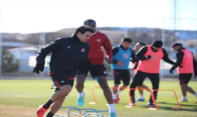 Sivasspor’da MKE Ankaragücü maçının hazırlıkları başladı Sivasspor’da MKE Ankaragücü maçının hazırlıkları başladı