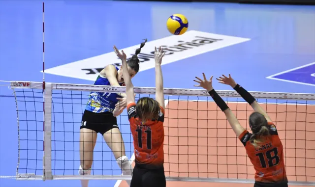 Voleybol: Kadınlar CEV Challenge Kupası çeyrek finali Voleybol: Kadınlar CEV Challenge Kupası çeyrek finali