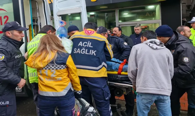 Zonguldak’ta boşanma aşamasındaki eşini öldüren zanlı tutuklandı Zonguldak’ta boşanma aşamasındaki eşini öldüren zanlı tutuklandı