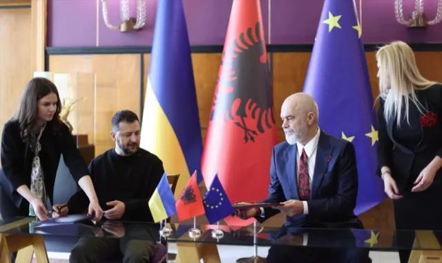 Arnavutluk’ta "Ukrayna-Güneydoğu Avrupa Zirvesi" düzenleniyor Arnavutluk’ta "Ukrayna-Güneydoğu Avrupa Zirvesi" düzenleniyor