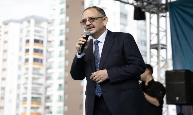 Bakan Özhaseki, Adana’da seçim ofisi açılışında konuştu: Bakan Özhaseki, Adana’da seçim ofisi açılışında konuştu:
