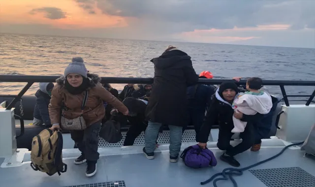 Bodrum açıklarında 32 düzensiz göçmen kurtarıldı Bodrum açıklarında 32 düzensiz göçmen kurtarıldı