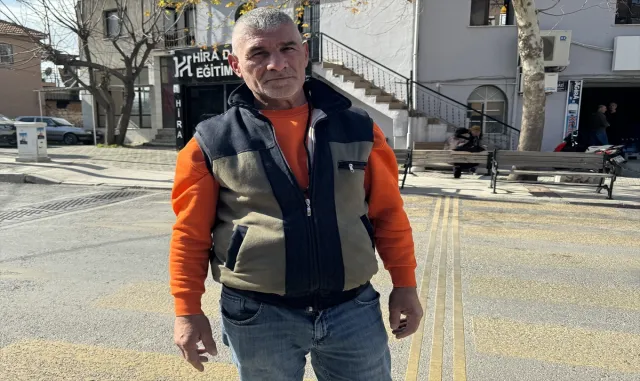 GÜNCELLEME 3 - İzmir’de nitelikli dolandırıcılık iddiasıyla 26 zanlı yakalandı GÜNCELLEME 3 - İzmir’de nitelikli dolandırıcılık iddiasıyla 26 zanlı yakalandı
