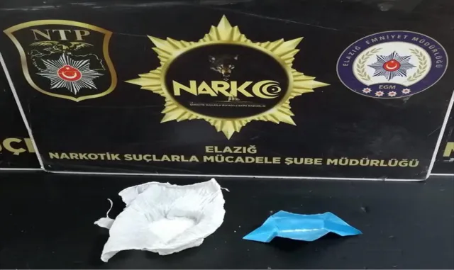 GÜNCELLEME - Elazığ’da uyuşturucu operasyonunda yakalanan 4 şüpheliden 3’ü tutuklandı GÜNCELLEME - Elazığ’da uyuşturucu operasyonunda yakalanan 4 şüpheliden 3’ü tutuklandı