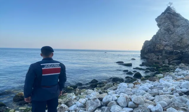 GÜNCELLEME - Marmara Denizi’nde batan geminin mürettebatını arama çalışmaları sürüyor GÜNCELLEME - Marmara Denizi’nde batan geminin mürettebatını arama çalışmaları sürüyor
