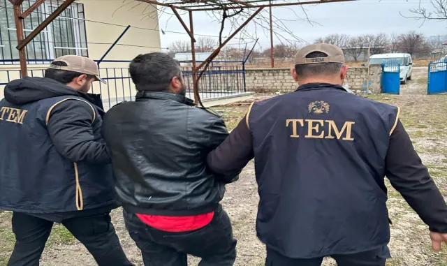 Kırşehir’de bölücü terör örgütüne yönelik operasyonunda 1 şüpheli yakalandı Kırşehir’de bölücü terör örgütüne yönelik operasyonunda 1 şüpheli yakalandı