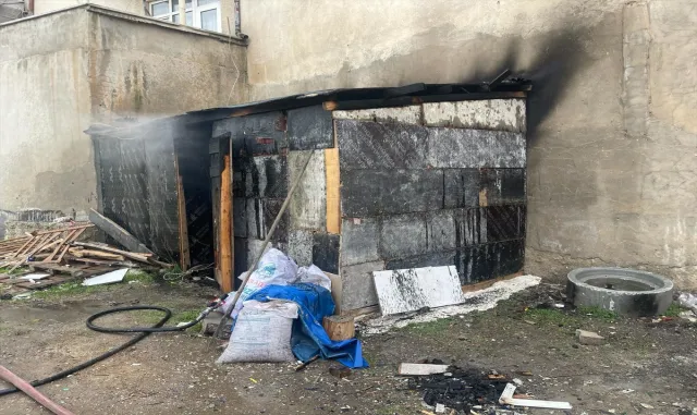 Kulu’da kömürlükte çıkan yangın söndürüldü Kulu’da kömürlükte çıkan yangın söndürüldü