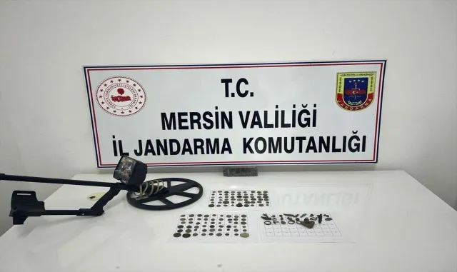 Mersin’de 108 sikke ve 20 obje ele geçirildi Mersin’de 108 sikke ve 20 obje ele geçirildi