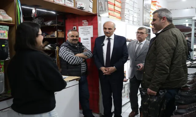 Saadet Partisi İBB Başkan adayı Aydın, Kağıthane’de esnafı ziyaret etti Saadet Partisi İBB Başkan adayı Aydın, Kağıthane’de esnafı ziyaret etti