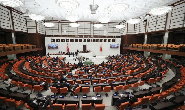 Sağlık alanında düzenlemeler içeren kanun teklifi TBMM Genel Kurulunda kabul edildi Sağlık alanında düzenlemeler içeren kanun teklifi TBMM Genel Kurulunda kabul edildi