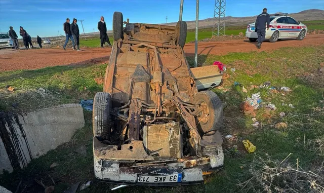 Şanlıurfa’da minibüs ile otomobilin çarpıştığı kazada 4 kişi yaralandı Şanlıurfa’da minibüs ile otomobilin çarpıştığı kazada 4 kişi yaralandı