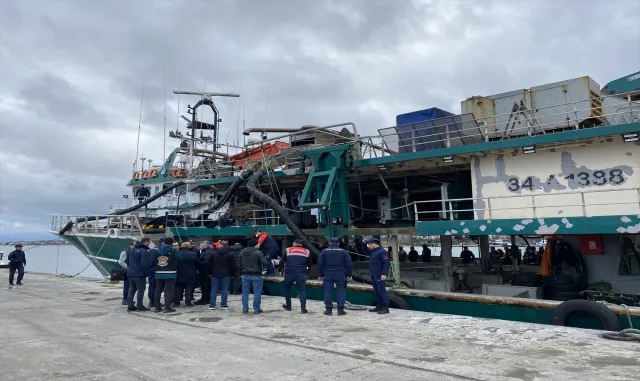 Soçi açıklarında 3 balıkçının ölümüne ilişkin gözaltına alınan 2 kişi tutuklandı Soçi açıklarında 3 balıkçının ölümüne ilişkin gözaltına alınan 2 kişi tutuklandı