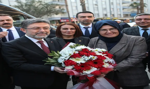 Tarım ve Orman Bakanı İbrahim Yumaklı, AK Parti Mersin İl Başkanlığı’nda konuştu: Tarım ve Orman Bakanı İbrahim Yumaklı, AK Parti Mersin İl Başkanlığı’nda konuştu: