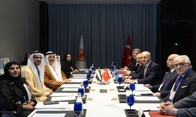TBMM Başkanı Kurtulmuş, BAE Federal Ulusal Konseyi Birinci Başkanvekili Al Tayer’i kabul etti TBMM Başkanı Kurtulmuş, BAE Federal Ulusal Konseyi Birinci Başkanvekili Al Tayer’i kabul etti