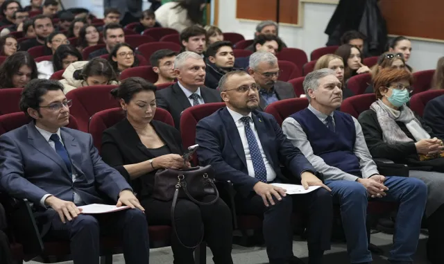 Ukrayna’nın Ankara Büyükelçisi Bodnar: "Türkiye, barış şartlarının müzakeresinde başarılı tek ülkeydi" Ukrayna’nın Ankara Büyükelçisi Bodnar: "Türkiye, barış şartlarının müzakeresinde başarılı tek ülkeydi"