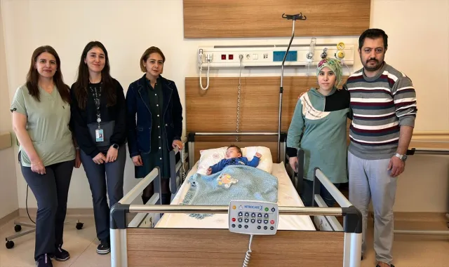 6 aylık bebek Eskişehir Şehir Hastanesi’ndeki ameliyatla sağlığına kavuştu 6 aylık bebek Eskişehir Şehir Hastanesi’ndeki ameliyatla sağlığına kavuştu
