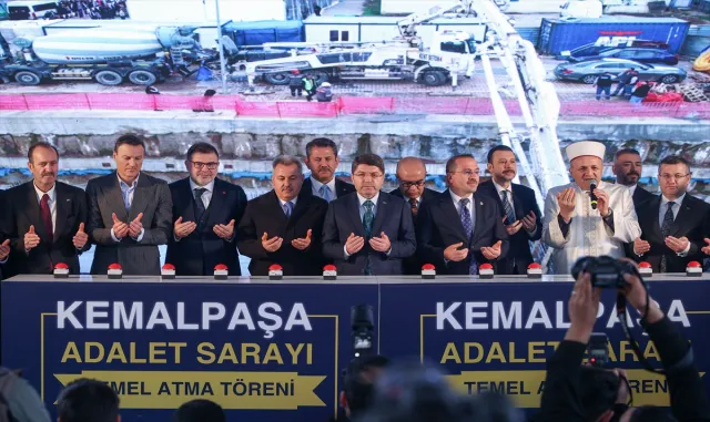Adalet Bakanı Tunç, Kemalpaşa Adalet Sarayı Temel Atma Töreni’nde konuştu: Adalet Bakanı Tunç, Kemalpaşa Adalet Sarayı Temel Atma Töreni’nde konuştu: