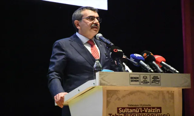 Bakan Tekin, Konya’da İslam alimi Tahir Büyükkörükçü’yü anma programına katıldı: Bakan Tekin, Konya’da İslam alimi Tahir Büyükkörükçü’yü anma programına katıldı:
