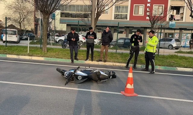 Bursa’da kaza yapan motosiklet sürücüsü ağır yaralandı Bursa’da kaza yapan motosiklet sürücüsü ağır yaralandı