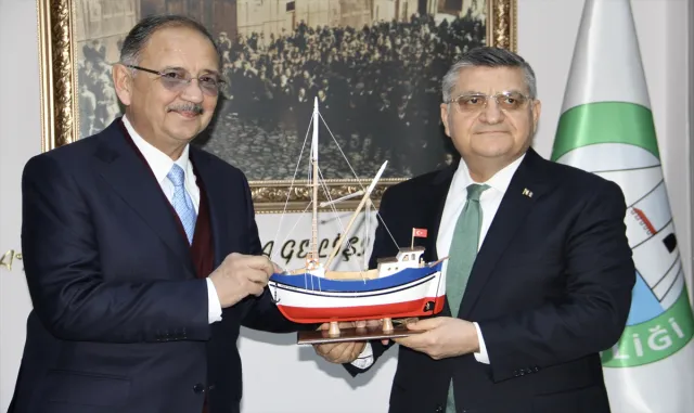 Çevre, Şehircilik ve İklim Değişikliği Bakanı Özhaseki’den belediyelere kentsel dönüşüm çağırısı: Çevre, Şehircilik ve İklim Değişikliği Bakanı Özhaseki’den belediyelere kentsel dönüşüm çağırısı: