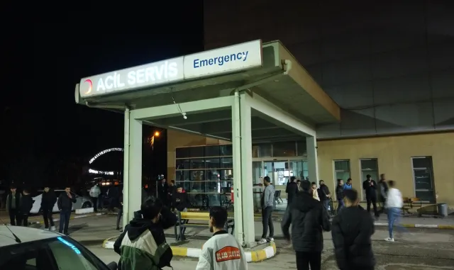 Çubuk ilçesinde 2 motosikletin çarpıştığı kazada 3 kişi yaralandı Çubuk ilçesinde 2 motosikletin çarpıştığı kazada 3 kişi yaralandı