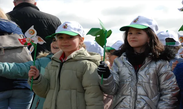 Eskişehir’de 21 Mart Dünya Ormancılık Günü’nde 8 bin fidan dikildi Eskişehir’de 21 Mart Dünya Ormancılık Günü’nde 8 bin fidan dikildi