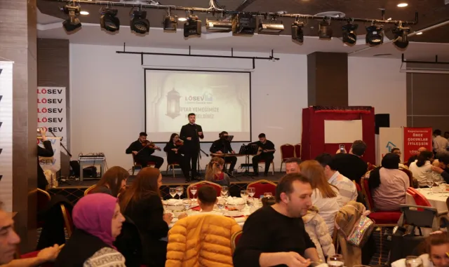 Eskişehir’de geleneksel LÖSEV iftarı yapıldı Eskişehir’de geleneksel LÖSEV iftarı yapıldı