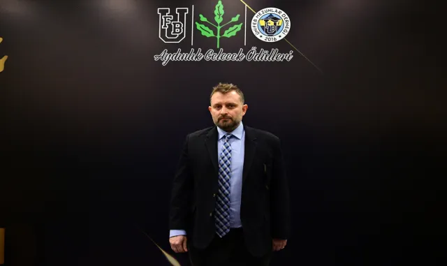 Fenerbahçeli futbolcu Cengiz Ünder’den UEFA Avrupa Konferans Ligi açıklaması: Fenerbahçeli futbolcu Cengiz Ünder’den UEFA Avrupa Konferans Ligi açıklaması: