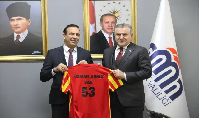 Gençlik ve Spor Bakanı Bak, Malatya’da koordinasyon toplantısına katıldı Gençlik ve Spor Bakanı Bak, Malatya’da koordinasyon toplantısına katıldı