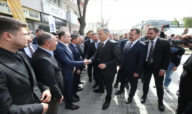 İçişleri Bakanı Yerlikaya, Balıkesir’in Gönen ilçesinde konuştu: İçişleri Bakanı Yerlikaya, Balıkesir’in Gönen ilçesinde konuştu: