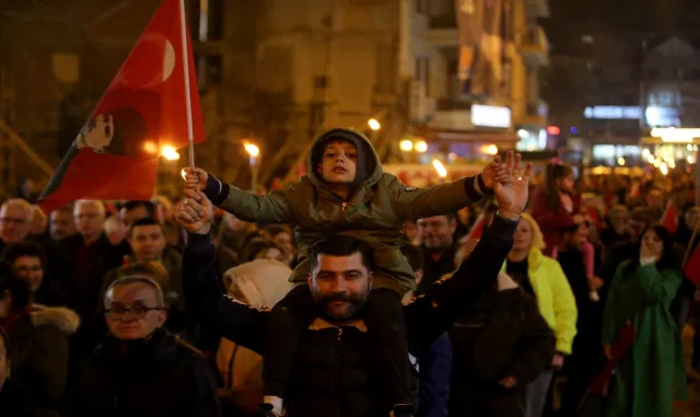Kırklareli’nde "Şehitlere Saygı Yürüyüşü" düzenlendi Kırklareli’nde "Şehitlere Saygı Yürüyüşü" düzenlendi