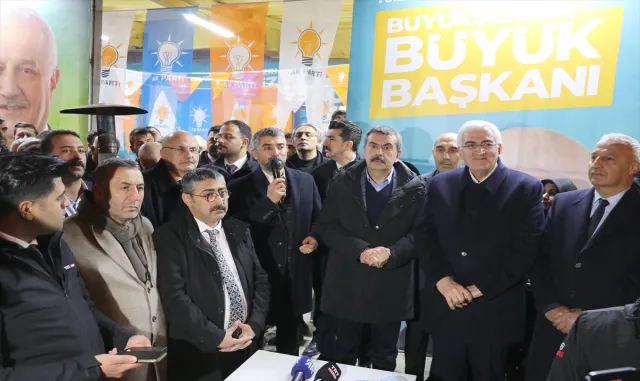 Milli Eğitim Bakanı Tekin, Erzurum Aziziye’de partililerle buluştu: Milli Eğitim Bakanı Tekin, Erzurum Aziziye’de partililerle buluştu: