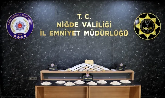 Niğde’de 10,89 kilogram esrar ele geçirildi Niğde’de 10,89 kilogram esrar ele geçirildi