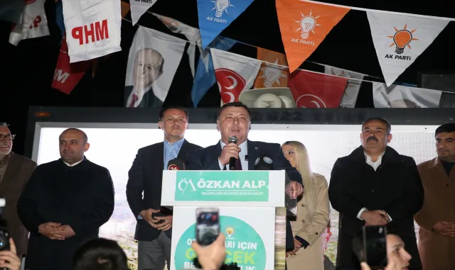 Odunpazarı’nda Cumhur İttifakı Seçim İrtibat Bürosu açıldı Odunpazarı’nda Cumhur İttifakı Seçim İrtibat Bürosu açıldı
