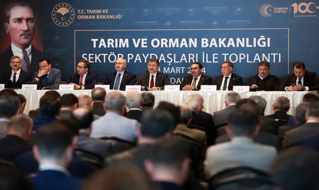 Tarım ve Orman Bakanı Yumaklı, Adana’da tarım sektörü temsilcileriyle buluştu: Tarım ve Orman Bakanı Yumaklı, Adana’da tarım sektörü temsilcileriyle buluştu: