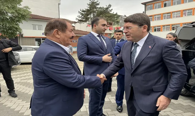 Adalet Bakanı Tunç, Bartın’da ziyaretlerde bulundu: Adalet Bakanı Tunç, Bartın’da ziyaretlerde bulundu:
