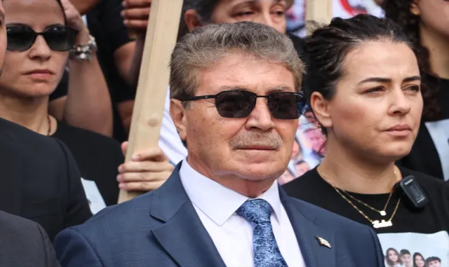 GÜNCELLEME - Depremde 72 kişinin öldüğü İsias Oteli’ne ilişkin davaya devam edildi GÜNCELLEME - Depremde 72 kişinin öldüğü İsias Oteli’ne ilişkin davaya devam edildi