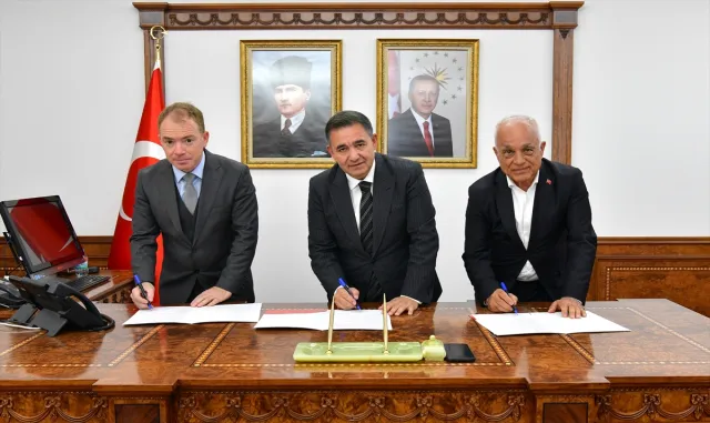 Kırşehir’de hayırsever vatandaştan eğitime destek Kırşehir’de hayırsever vatandaştan eğitime destek