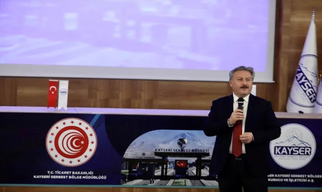 Serbest Bölge Yönetim Kurulu Başkanı Palancıoğlu, firmalara sunum yaptı Serbest Bölge Yönetim Kurulu Başkanı Palancıoğlu, firmalara sunum yaptı