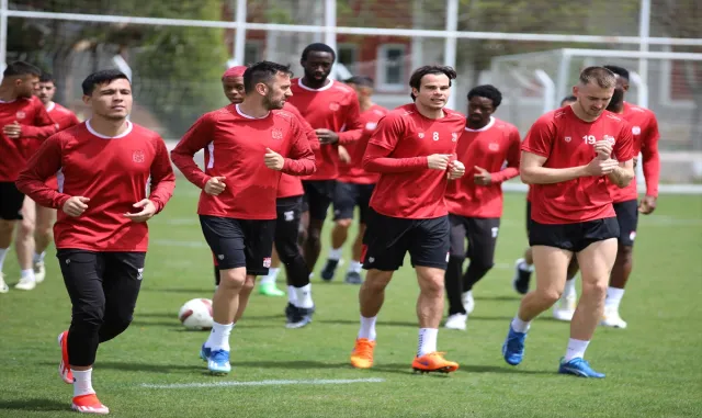Sivasspor’da Konyaspor maçının hazırlıkları başladı Sivasspor’da Konyaspor maçının hazırlıkları başladı