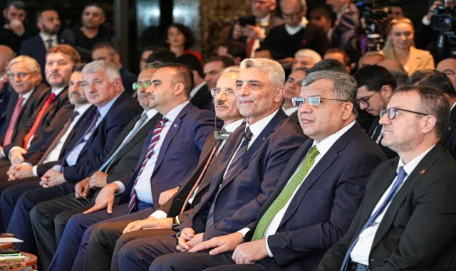 Türk Hava Yolları, Airbus ve Rolls-Royce işbirliği toplantısı Türk Hava Yolları, Airbus ve Rolls-Royce işbirliği toplantısı