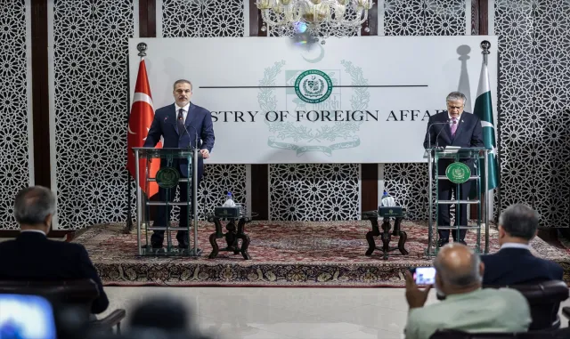 Dışişleri Bakanı Fidan, Pakistanlı mevkidaşı Dar ile ortak basın toplantısında konuştu: (2) Dışişleri Bakanı Fidan, Pakistanlı mevkidaşı Dar ile ortak basın toplantısında konuştu: (2)