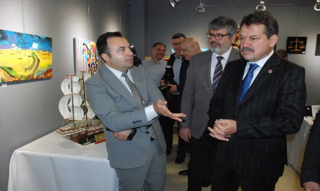 Eskişehir’de "El Emeği Göz Nuru Satışlı Sergisi" açıldı Eskişehir’de "El Emeği Göz Nuru Satışlı Sergisi" açıldı