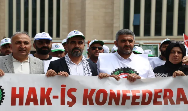 Gaziantep ve çevre illerde 1 Mayıs Emek ve Dayanışma Günü kutlandı Gaziantep ve çevre illerde 1 Mayıs Emek ve Dayanışma Günü kutlandı