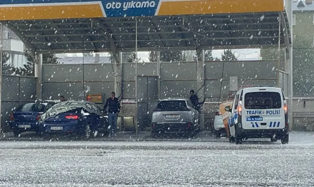Kars’ta dolu etkili oldu Kars’ta dolu etkili oldu
