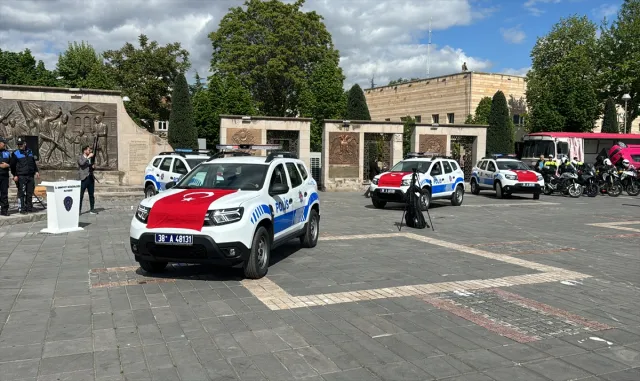 Kayseri Emniyet Müdürlüğü filosuna 30 yeni araç tahsis edildi Kayseri Emniyet Müdürlüğü filosuna 30 yeni araç tahsis edildi